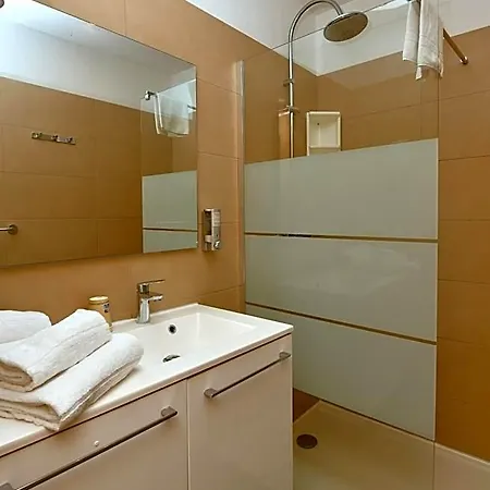 Residence, 4* Calvi (Corsica)