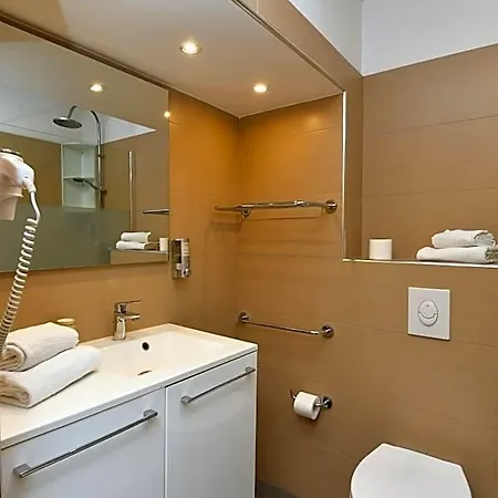 Residence,